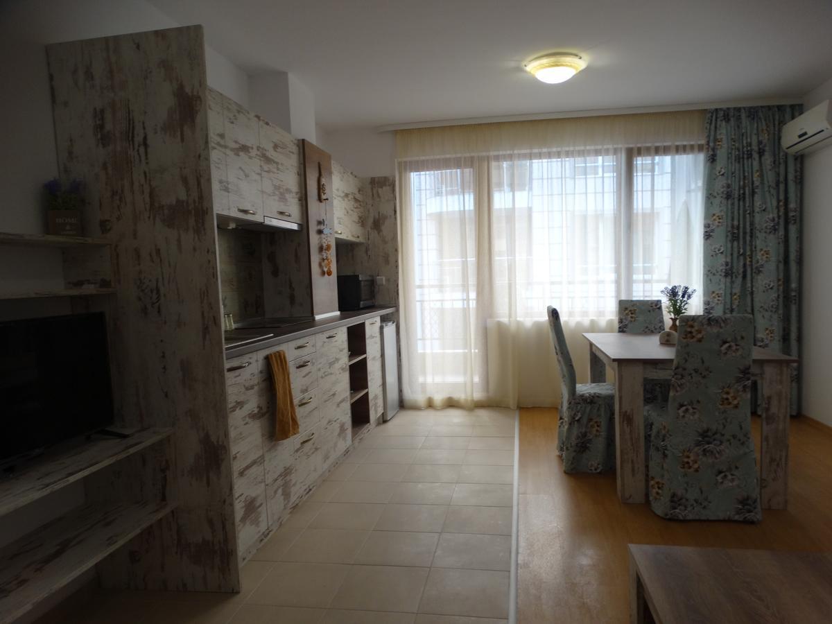 Lora Boutique Apartamento Pomorie Exterior foto